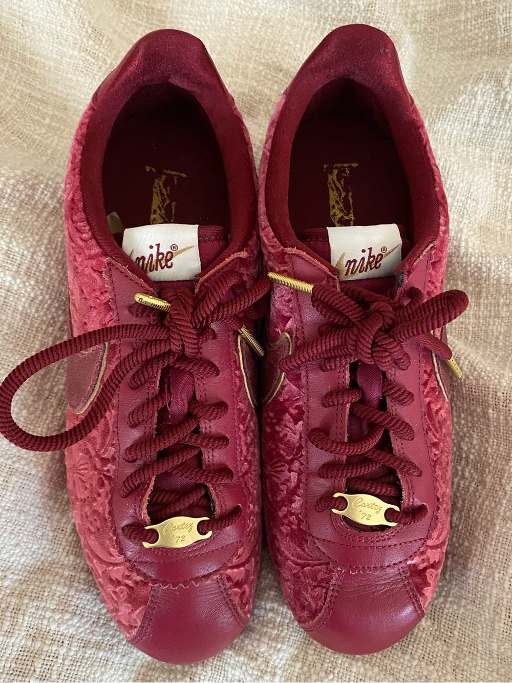 Nike Classic Cortez Floral Crushed Velvet with Gold Hardware Low Profile Red 10 - Picture 5 of 16